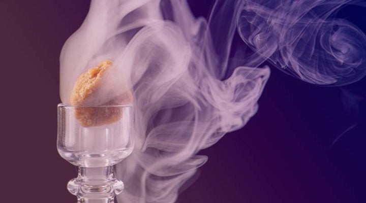 5 Different Methods Of How To Smoke Dabs Without A Rig